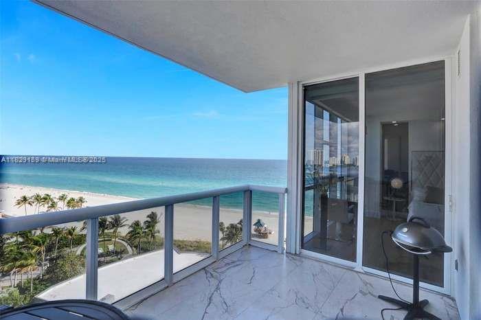 image Trump Royale Condo21