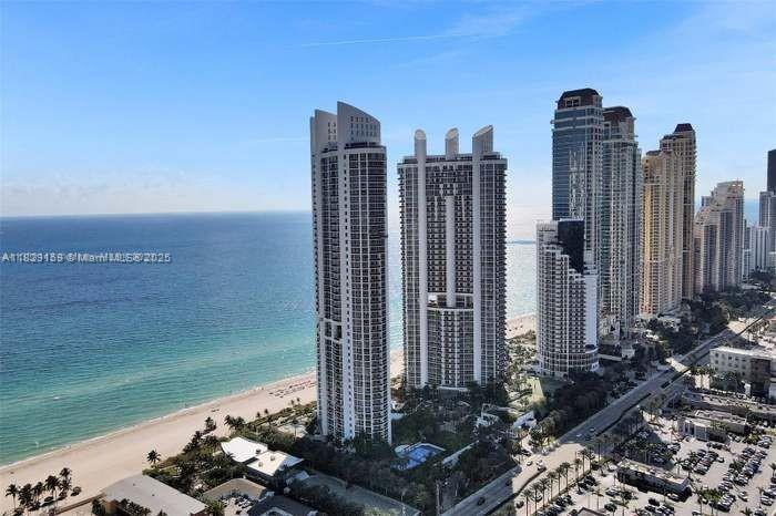 image Trump Royale Condo22