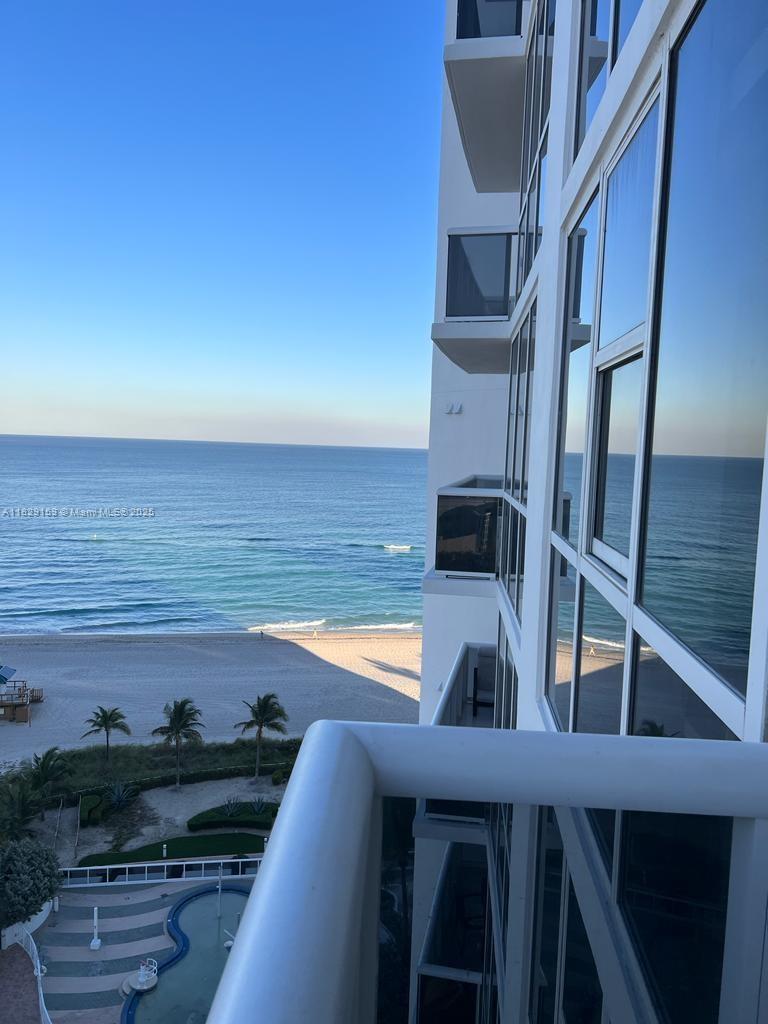 image Trump Royale Condo27