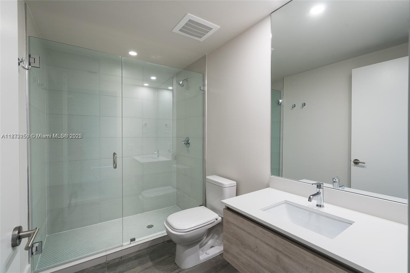 image Biscayne Beach Condo4