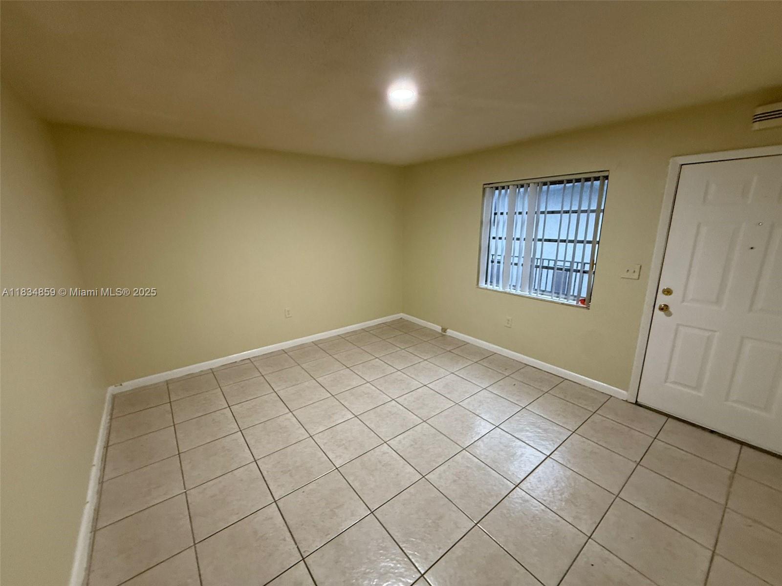 1225 W 30th St #26