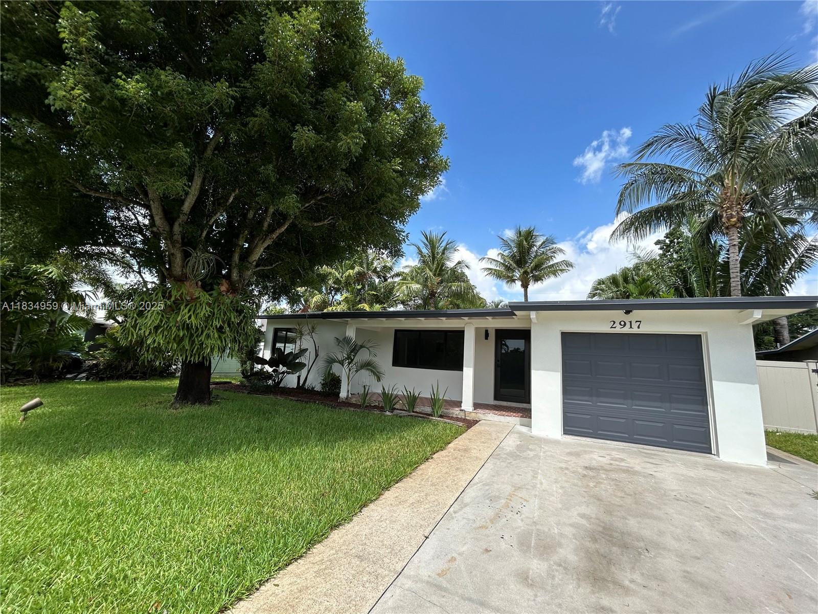 2917 NW 6th Ave