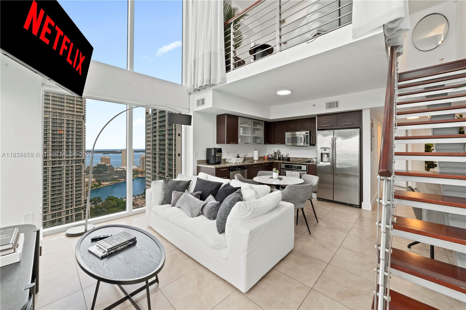 image Brickell On The River S T14