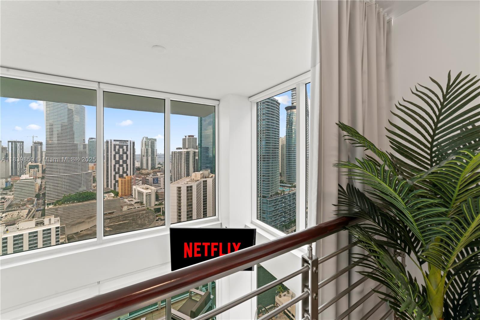image Brickell On The River S T17