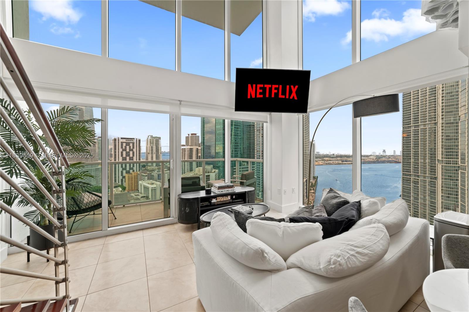 image Brickell On The River S T2
