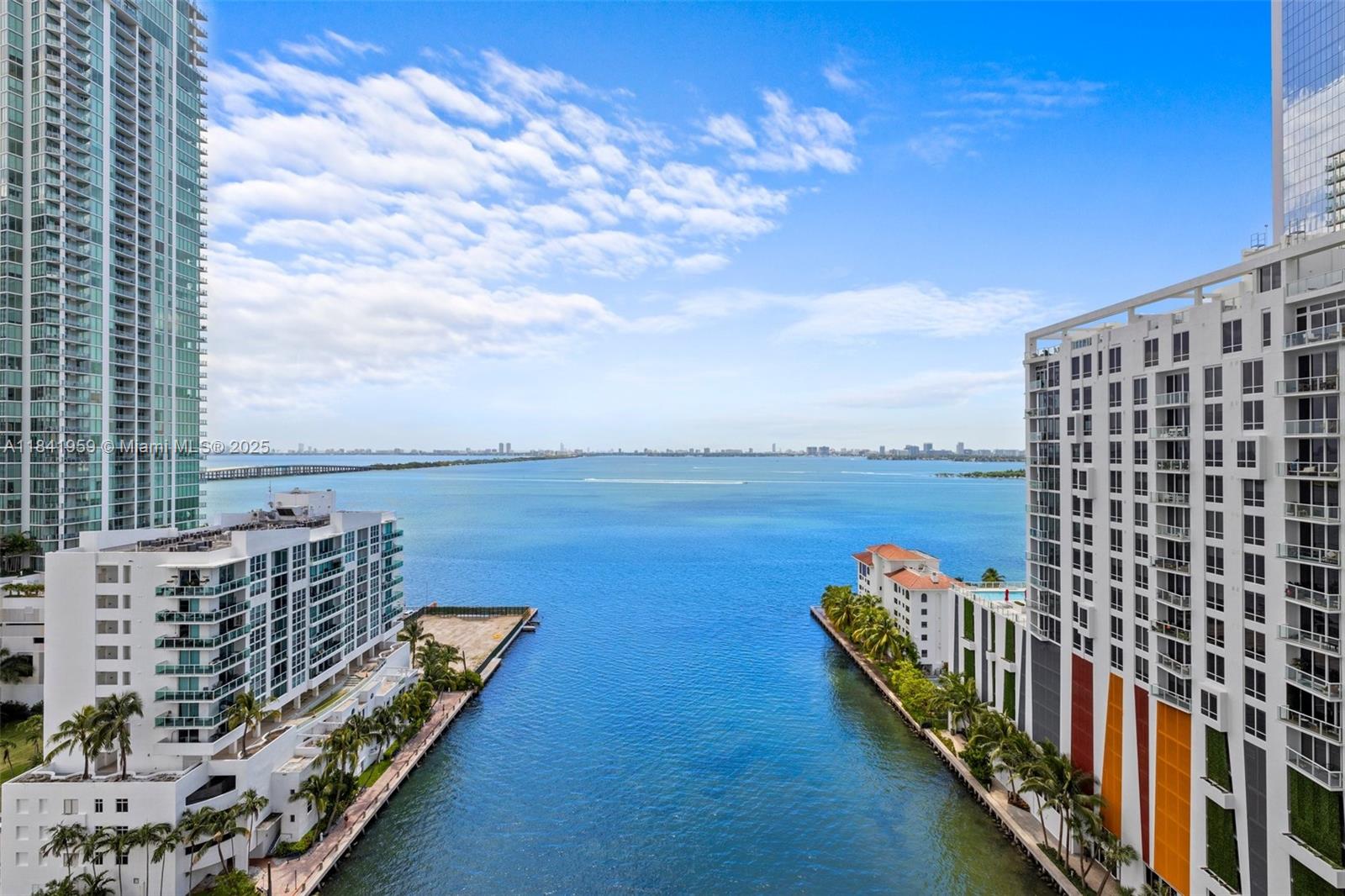 460 NE 28th St #1605,Miami, FL 33137