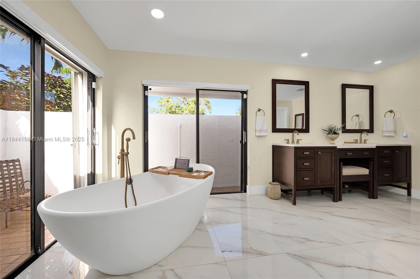 8375 SW 78th St Miami, FL 33143