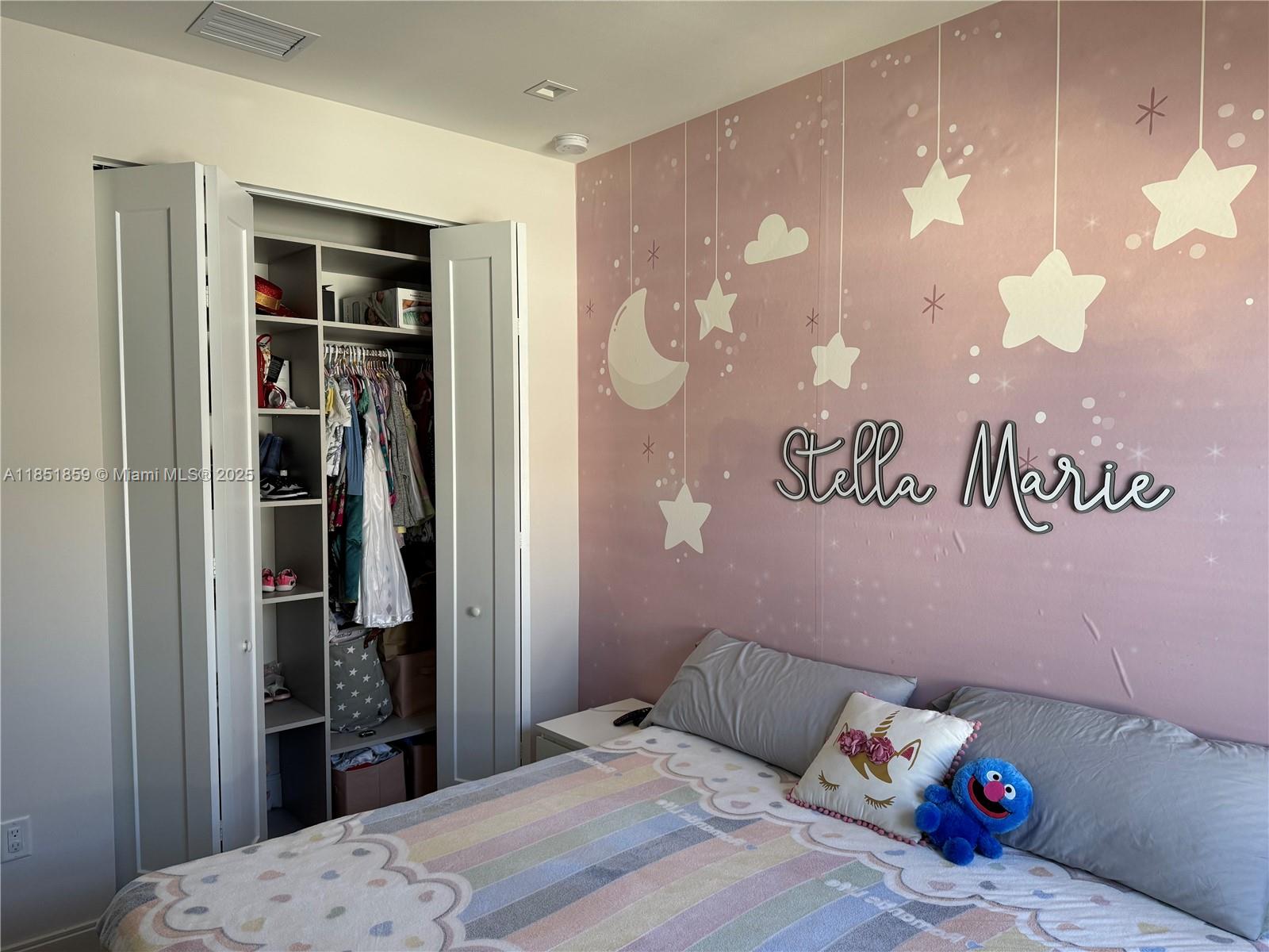 8283 NW 47th Ln Doral, FL 33166