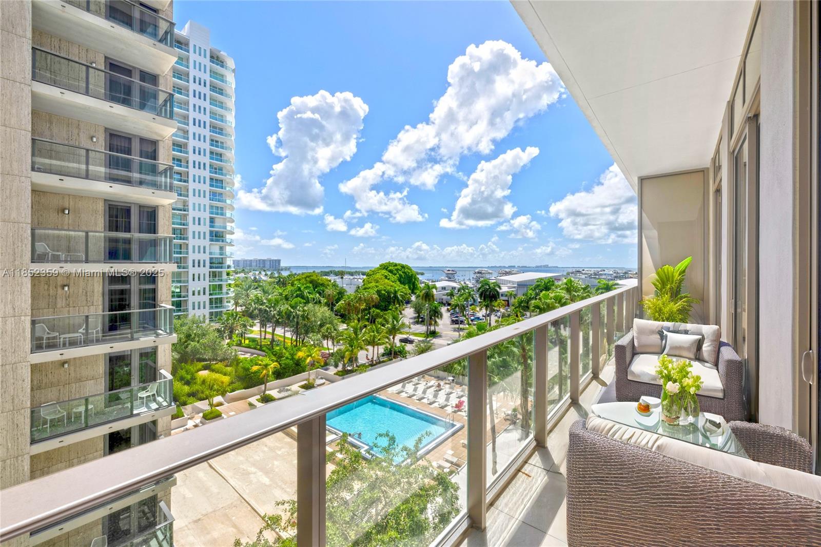 2655 S Bayshore Dr #506
