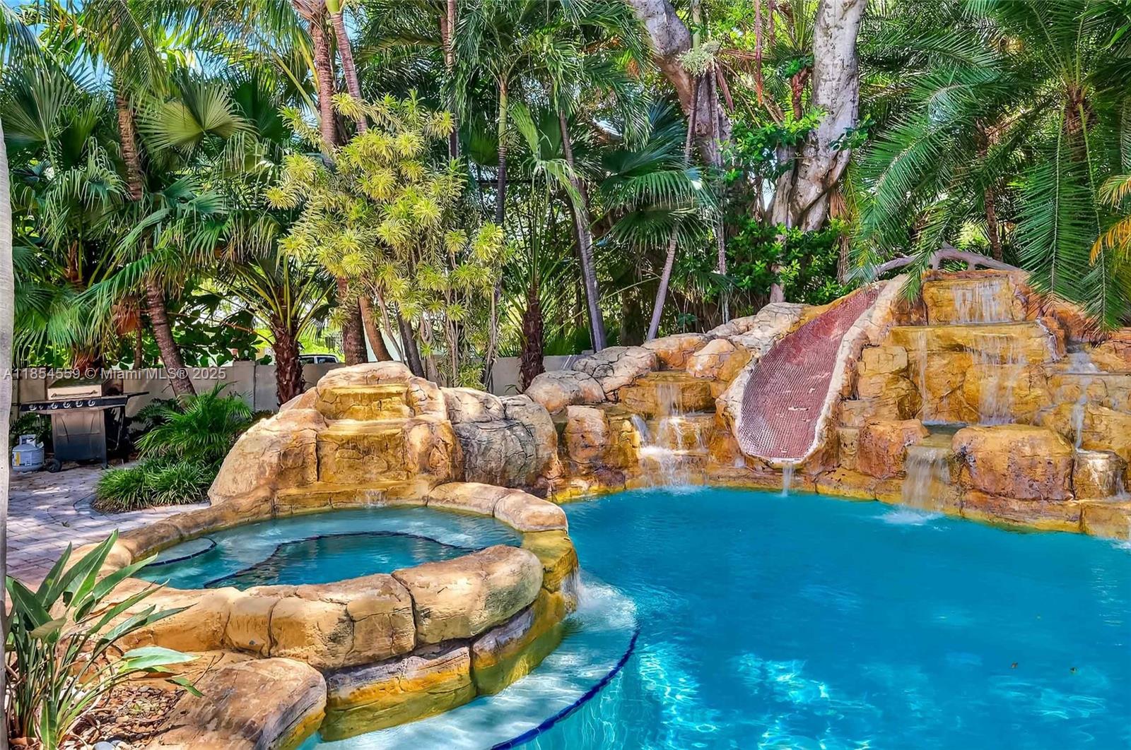 1051 NE 89th St Miami, FL 33138