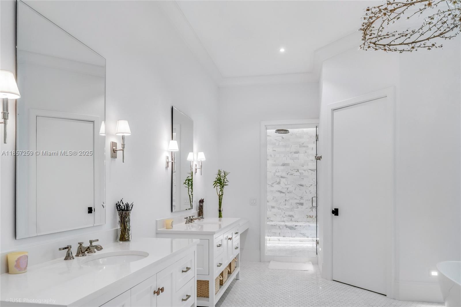 5501 Snapper Crk Rd Coral Gables, FL 33156