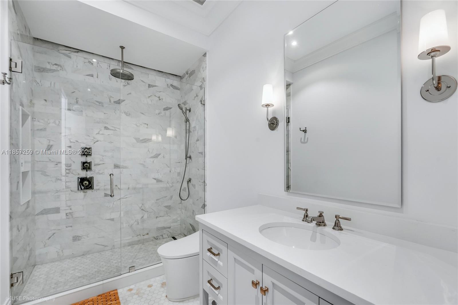 5501 Snapper Crk Rd Coral Gables, FL 33156