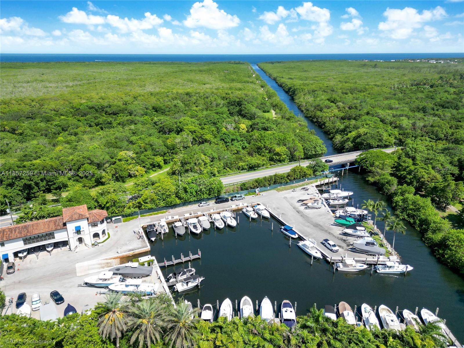 5501 Snapper Crk Rd Coral Gables, FL 33156