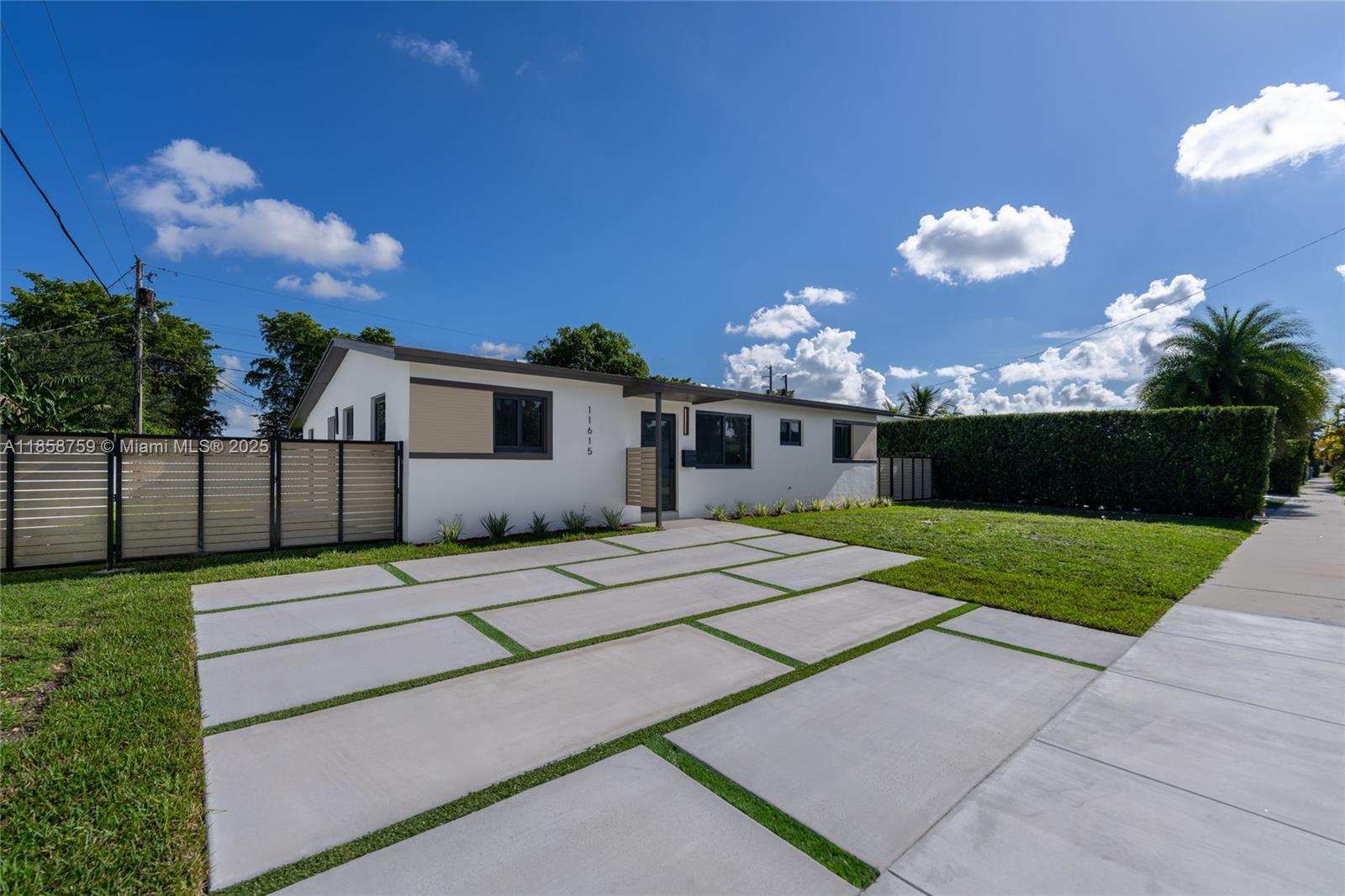 11615 SW 136th Ter