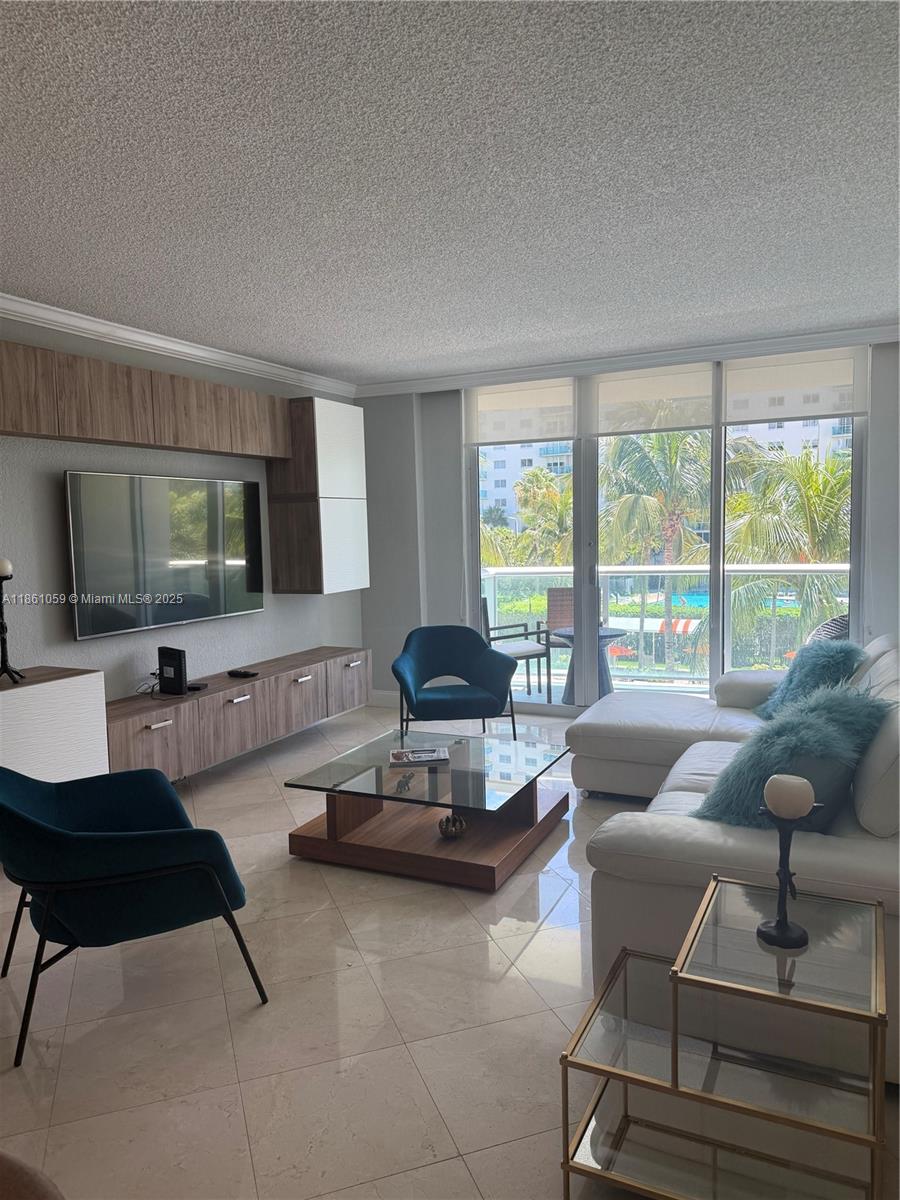 19380 Collins Ave #304