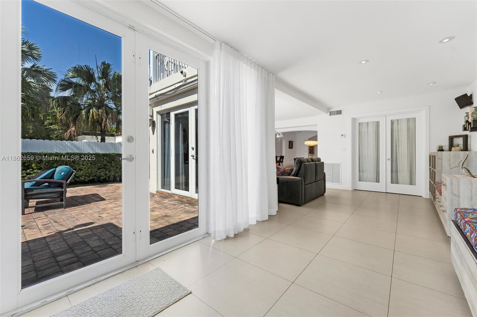 1800 Jefferson Ave Miami Beach, FL 33139