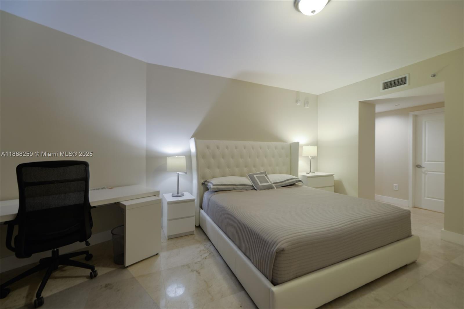 3101 S Ocean Dr #404 Hollywood, FL 33019