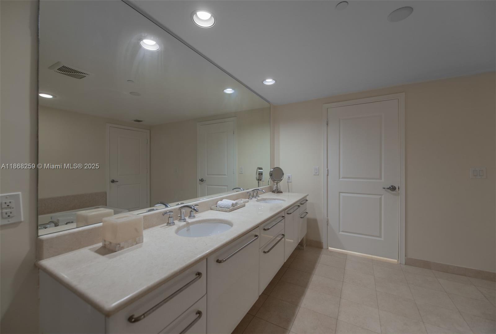 3101 S Ocean Dr #404 Hollywood, FL 33019