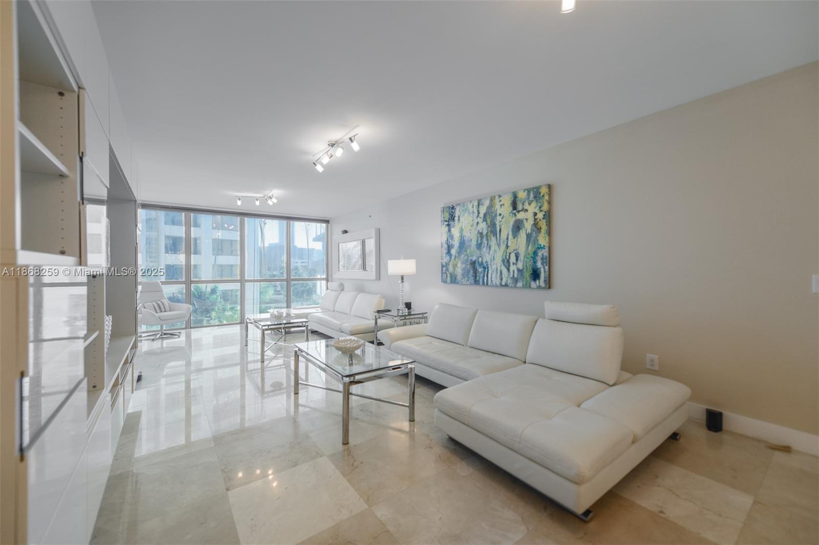 3101 S Ocean Dr #404 Hollywood, FL 33019