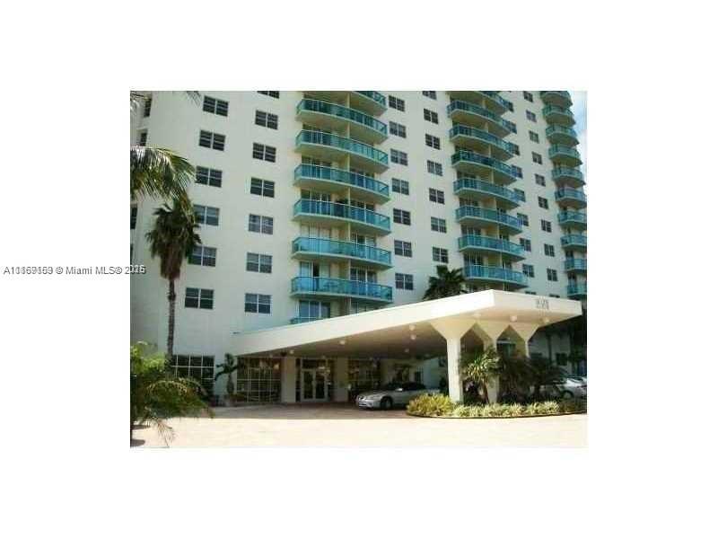 19390 Collins Ave #203