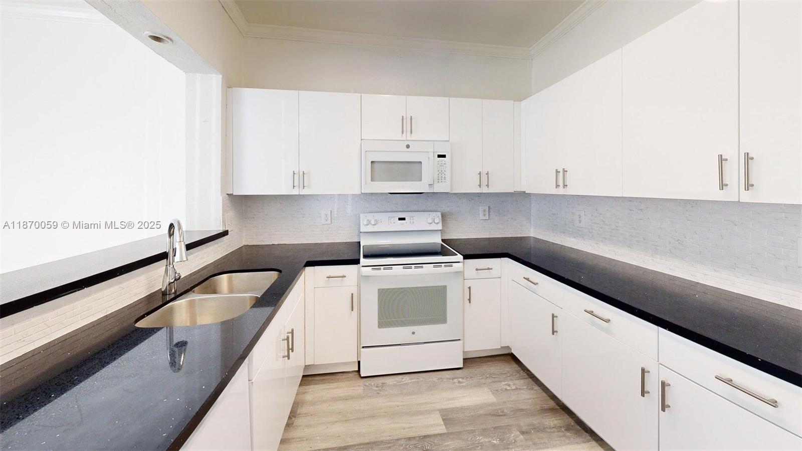 230 SE 29th Ave #2