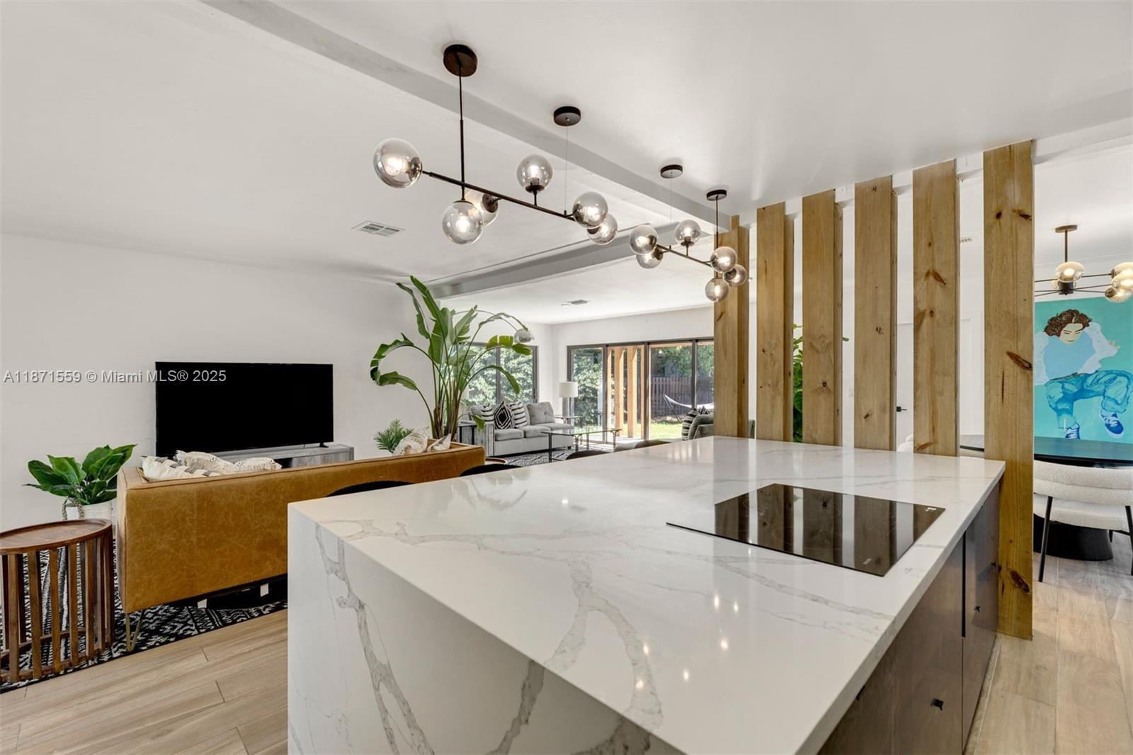 1370 71st St Miami Beach, FL 33141