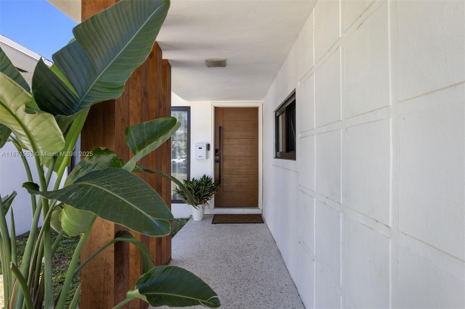 1370 71st St Miami Beach, FL 33141