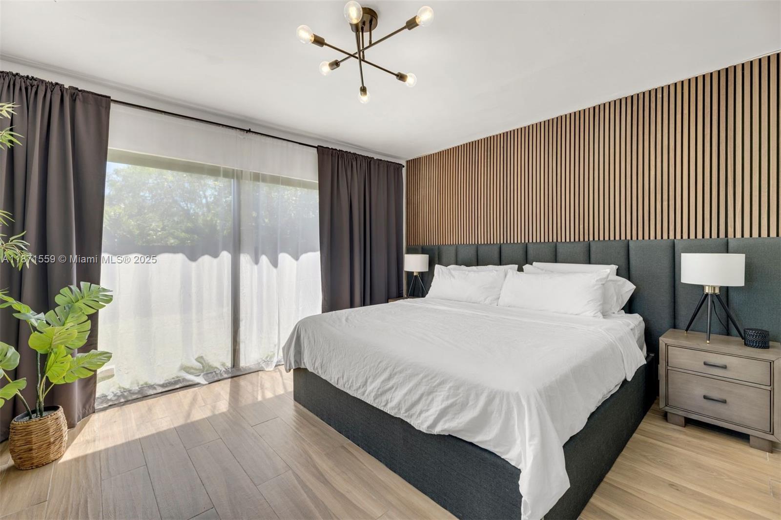 1370 71st St Miami Beach, FL 33141