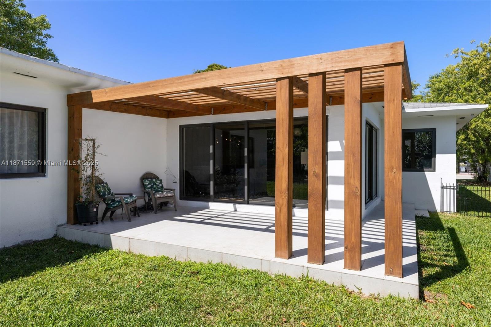 1370 71st St Miami Beach, FL 33141