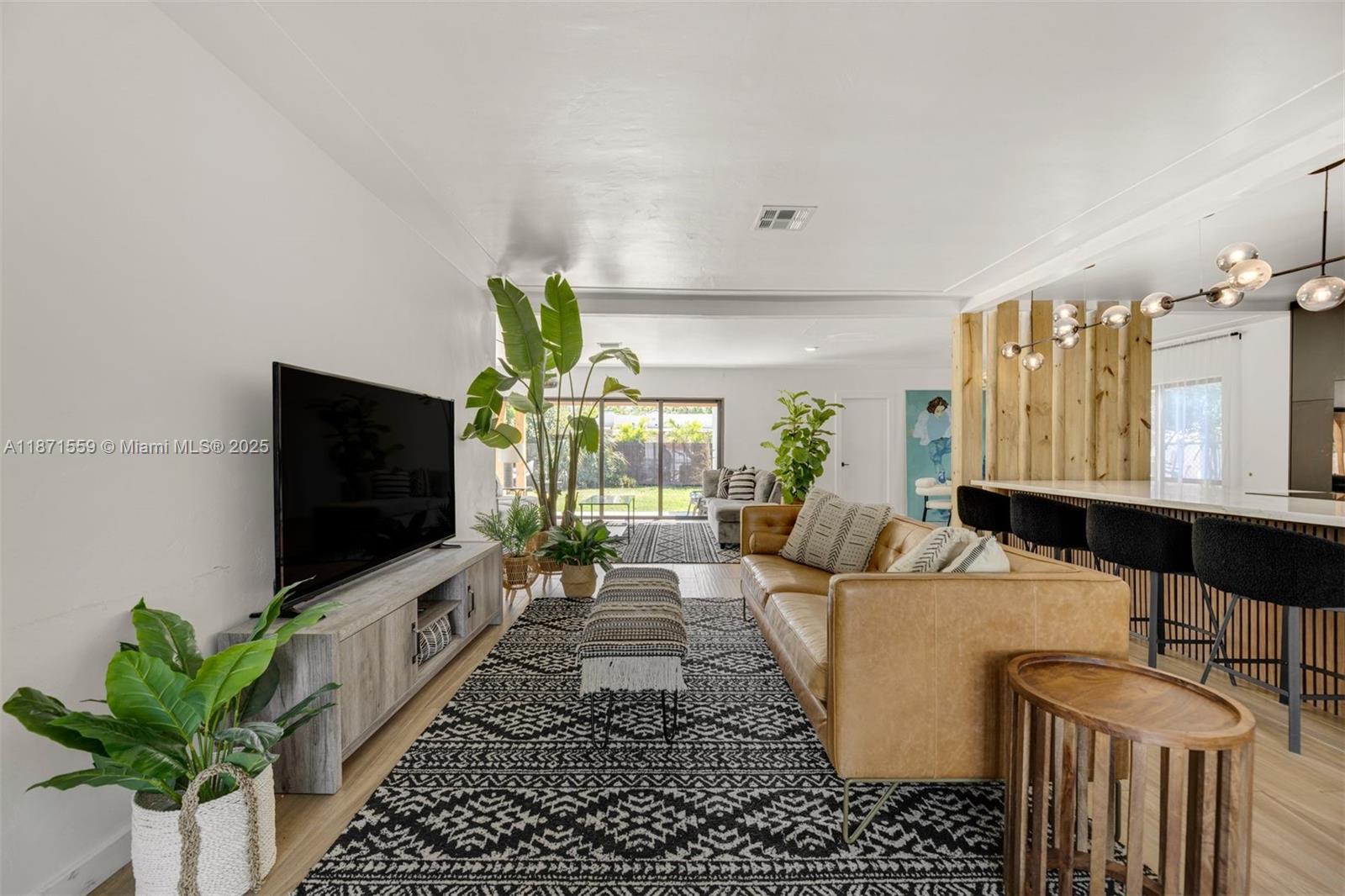 1370 71st St Miami Beach, FL 33141