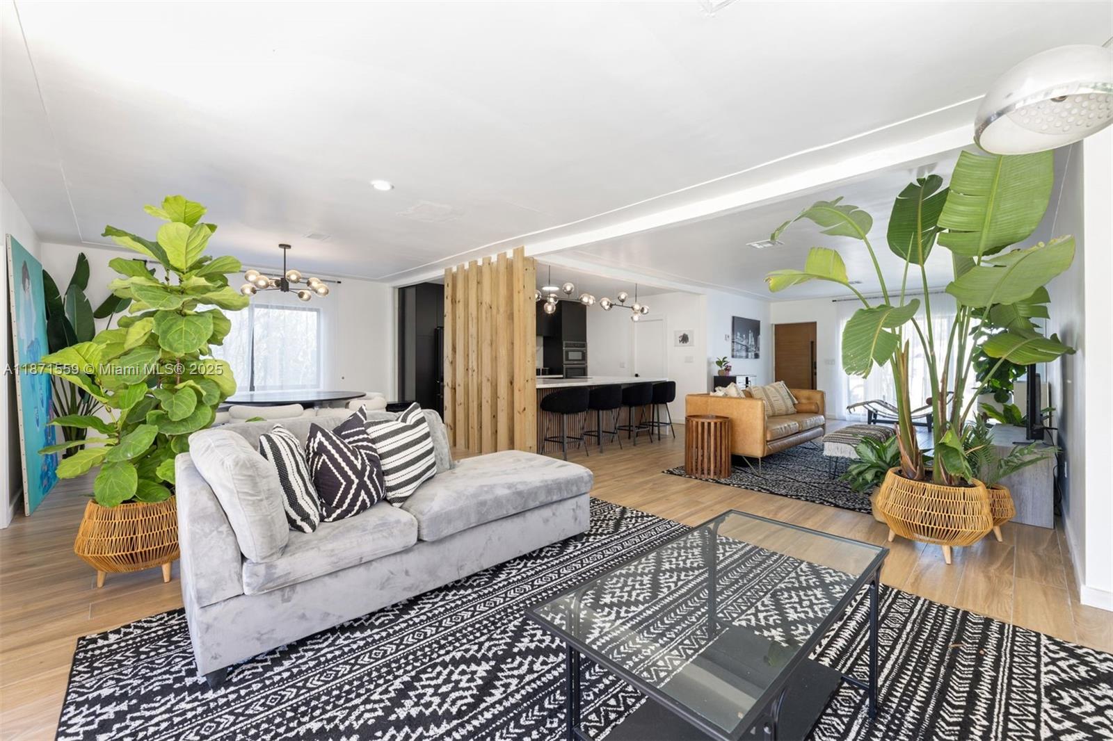 1370 71st St Miami Beach, FL 33141