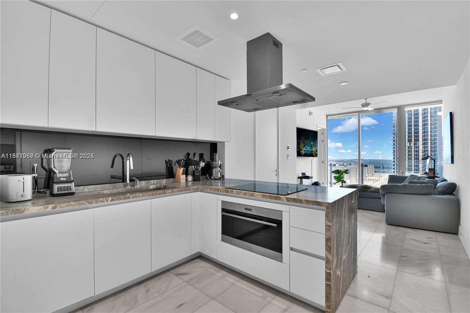 700 NE 26th Ter #3104