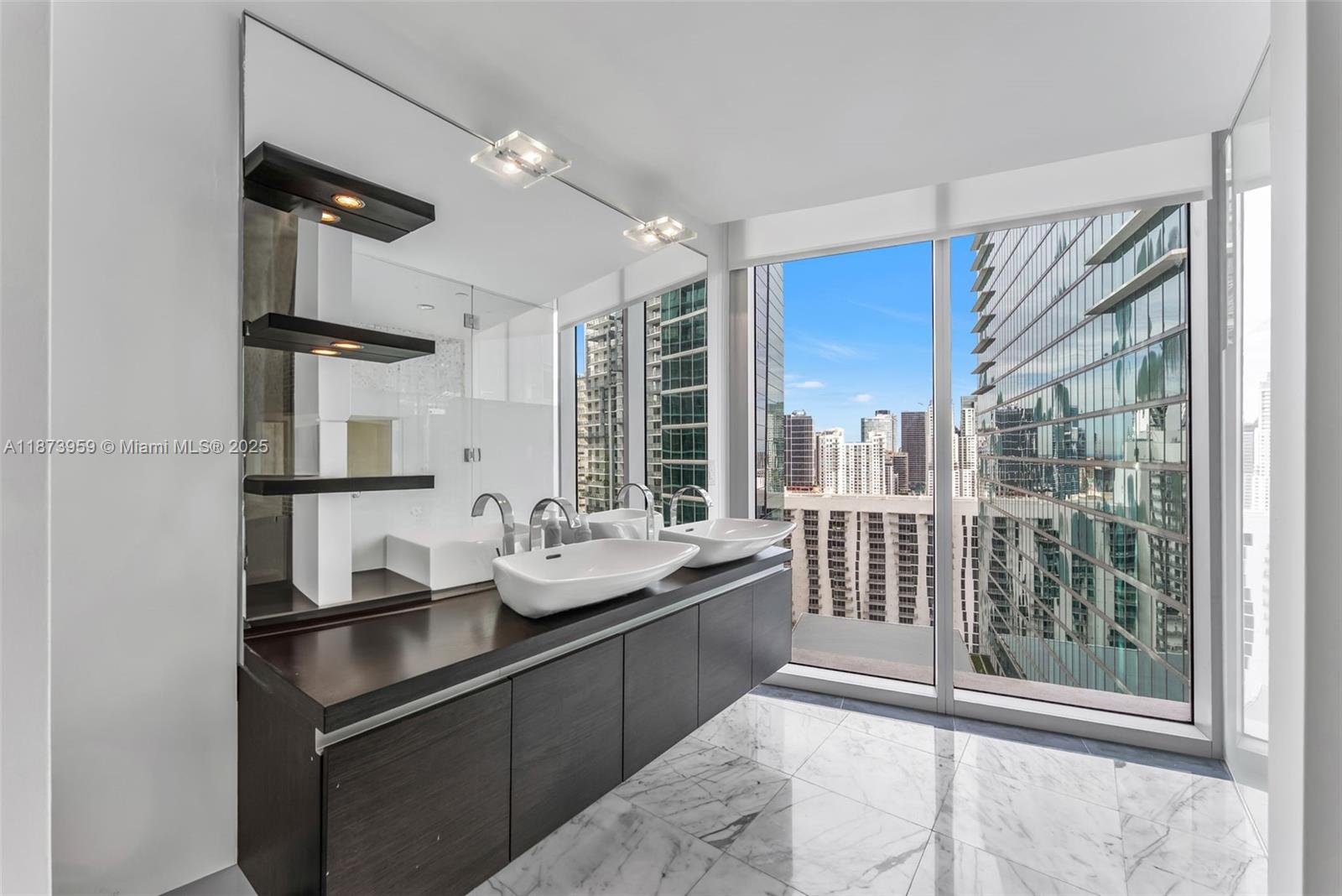 image Epic West Condo11