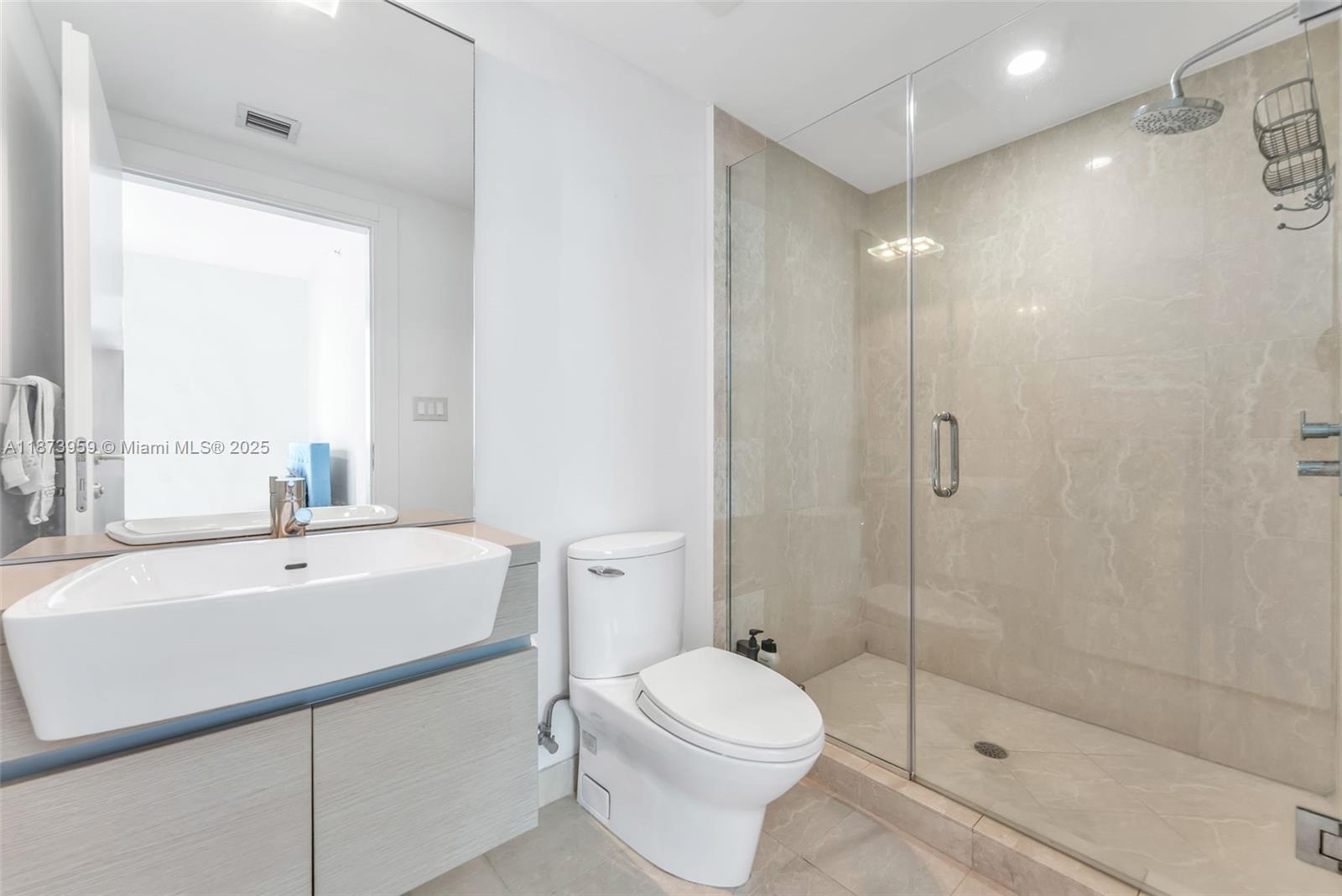 image Epic West Condo17