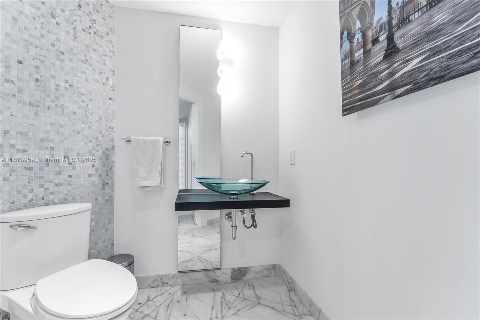 image Epic West Condo18