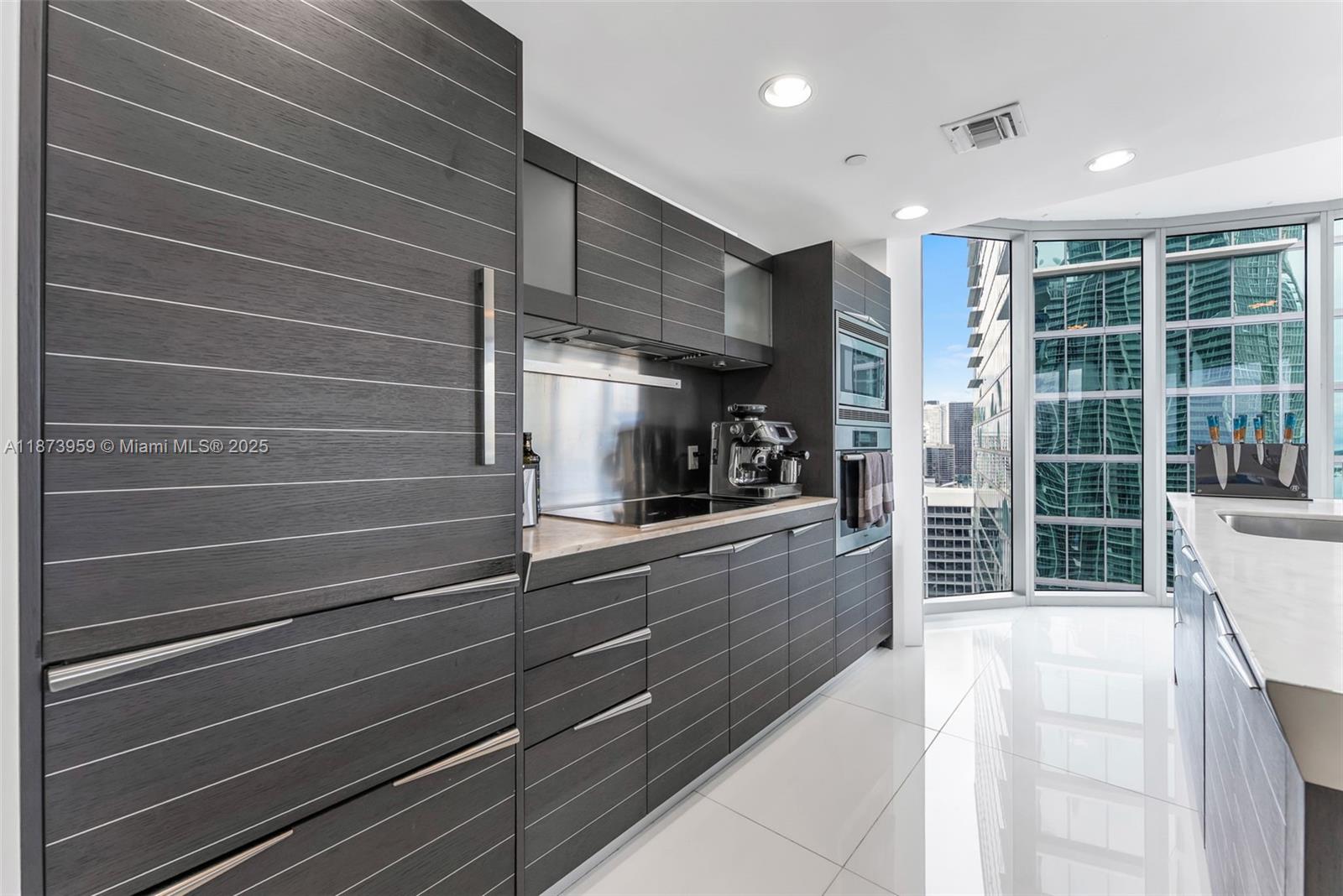 image Epic West Condo6