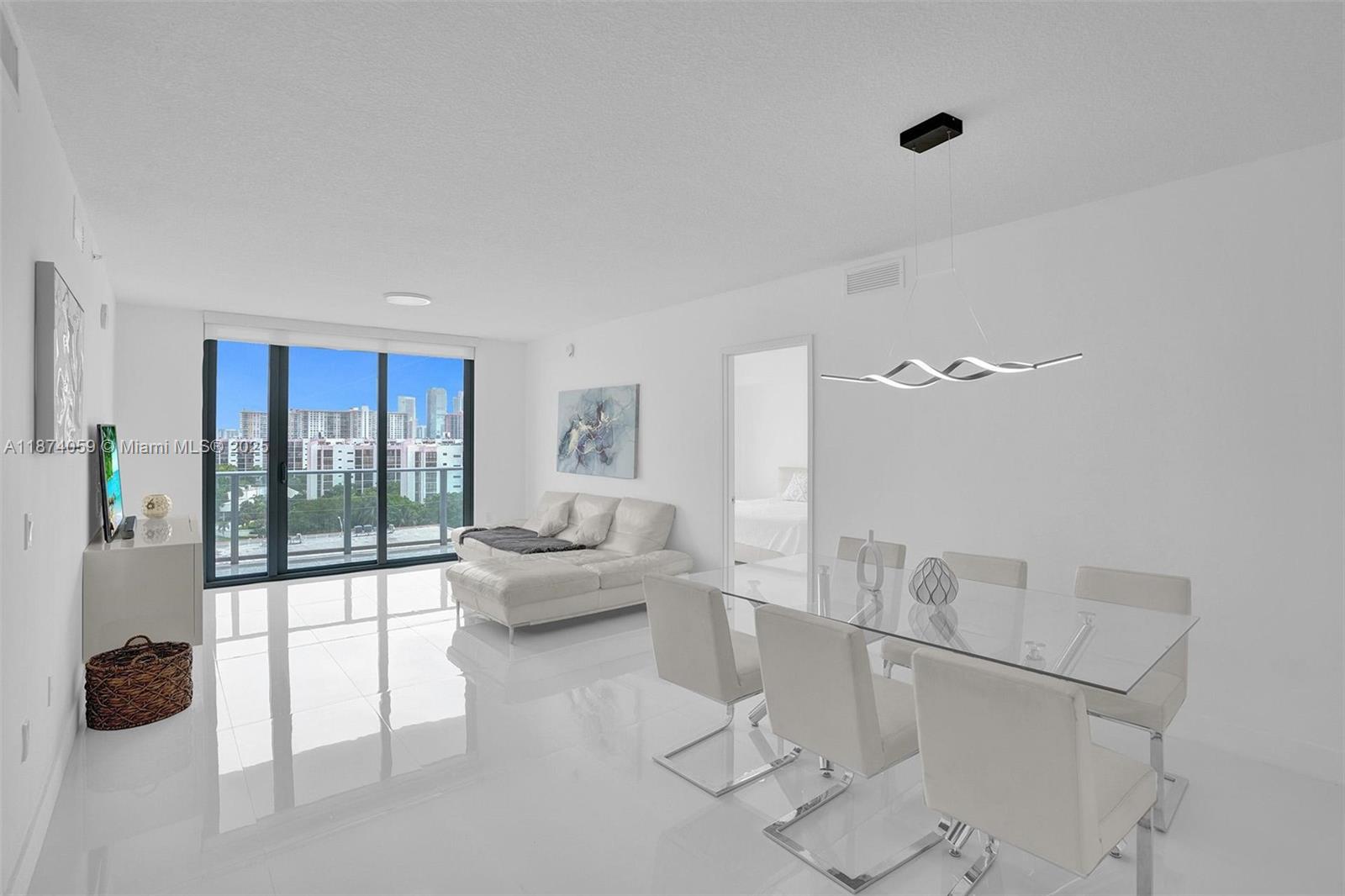 330 Sunny Isles Blvd #5-805