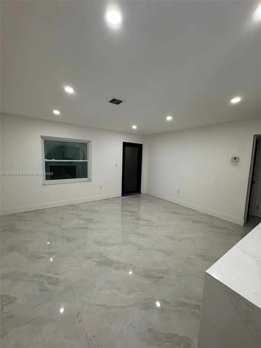 13720 NW 4th Ct
