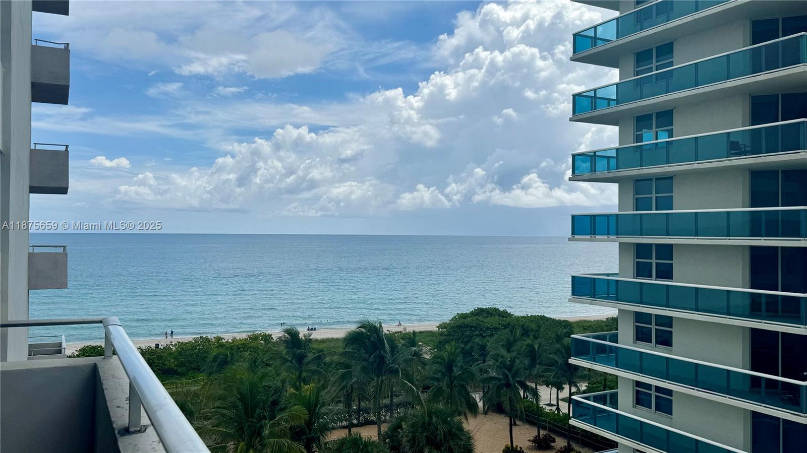 9225 Collins Ave #704