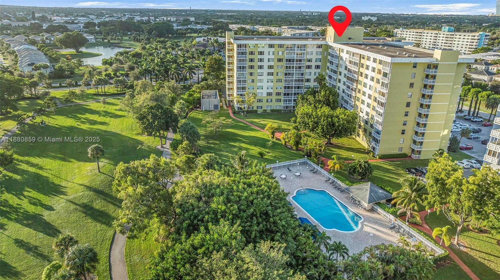 4400 Hillcrest Dr #912B