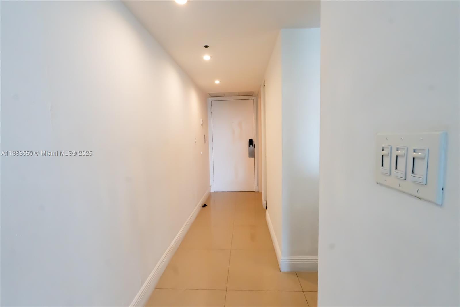 1717 N Bayshore Dr #A-1253 Miami, FL 33132 1717 N Bayshore Dr #A-1253 Miami, FL 33132