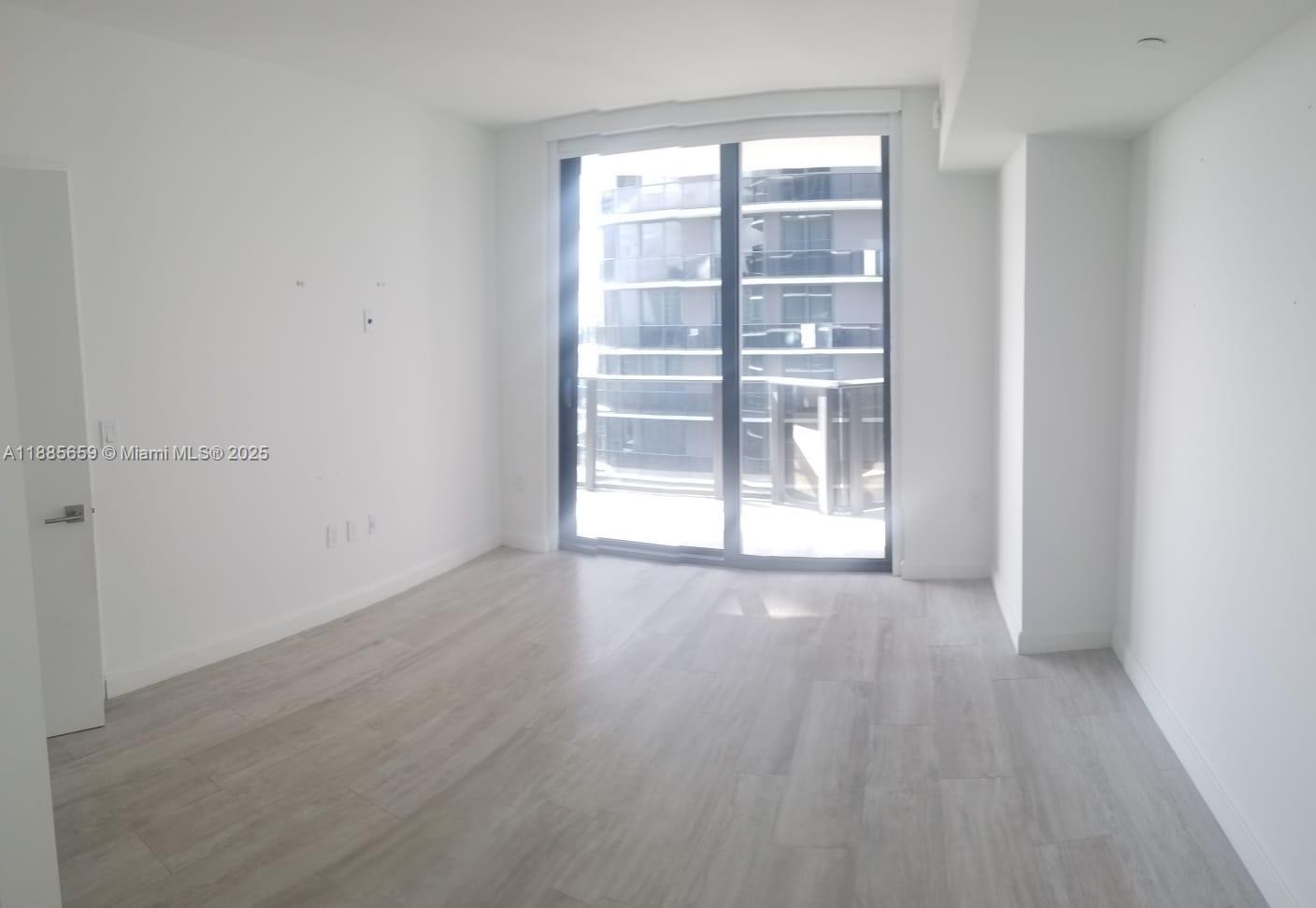 45 SW 9th St #3607