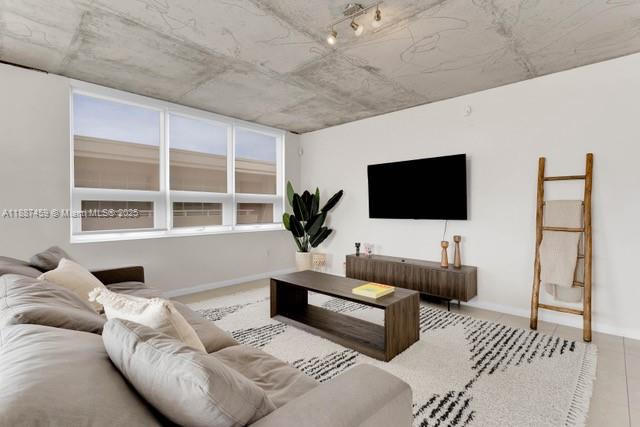 3250 NE 1st Ave #615 Miami, FL 33137 3250 NE 1st Ave #615 Miami, FL 33137