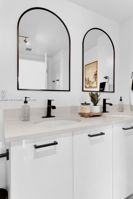 3250 NE 1st Ave #615 Miami, FL 33137 3250 NE 1st Ave #615 Miami, FL 33137