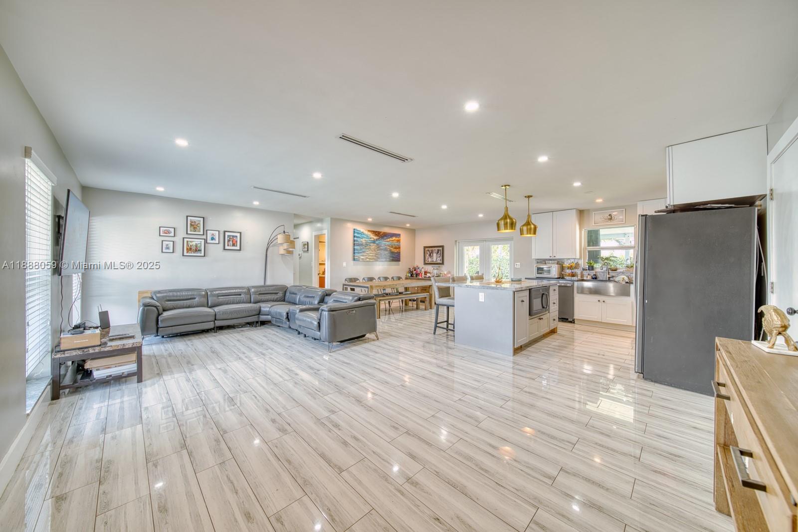 9104 SW 180th St Palmetto Bay, FL 33157