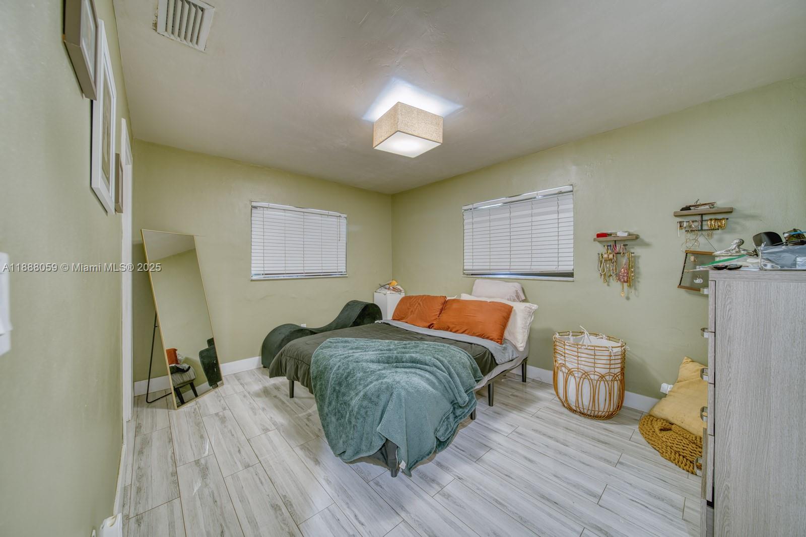 9104 SW 180th St Palmetto Bay, FL 33157