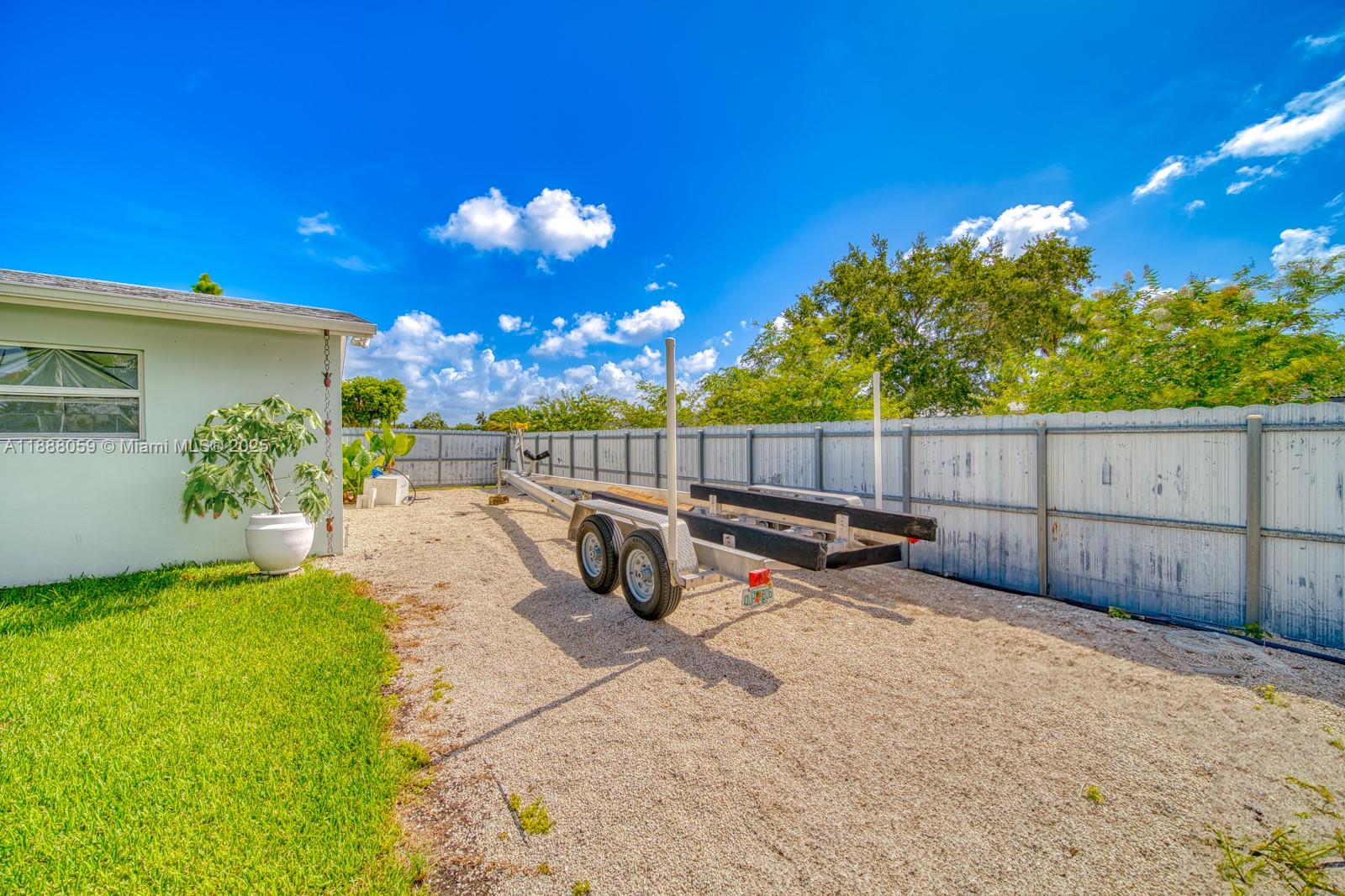 9104 SW 180th St Palmetto Bay, FL 33157