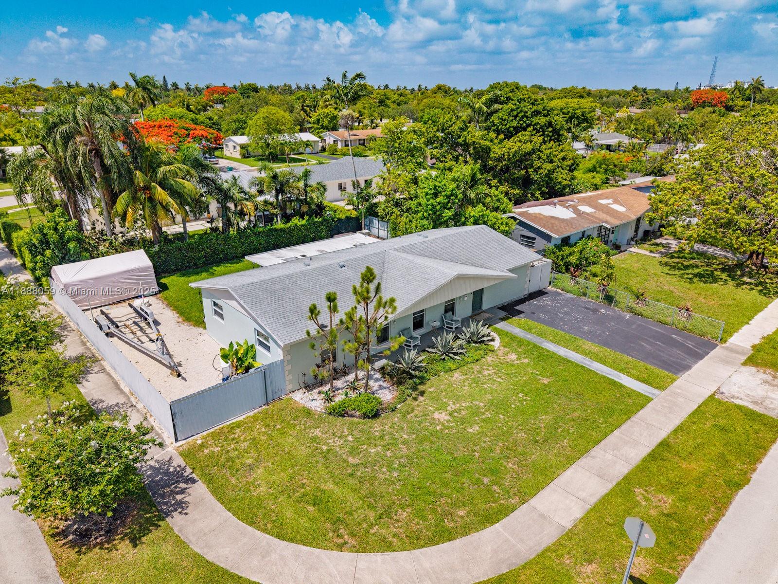 9104 SW 180th St Palmetto Bay, FL 33157