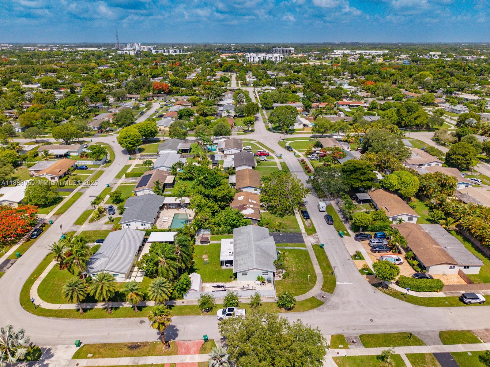 9104 SW 180th St Palmetto Bay, FL 33157