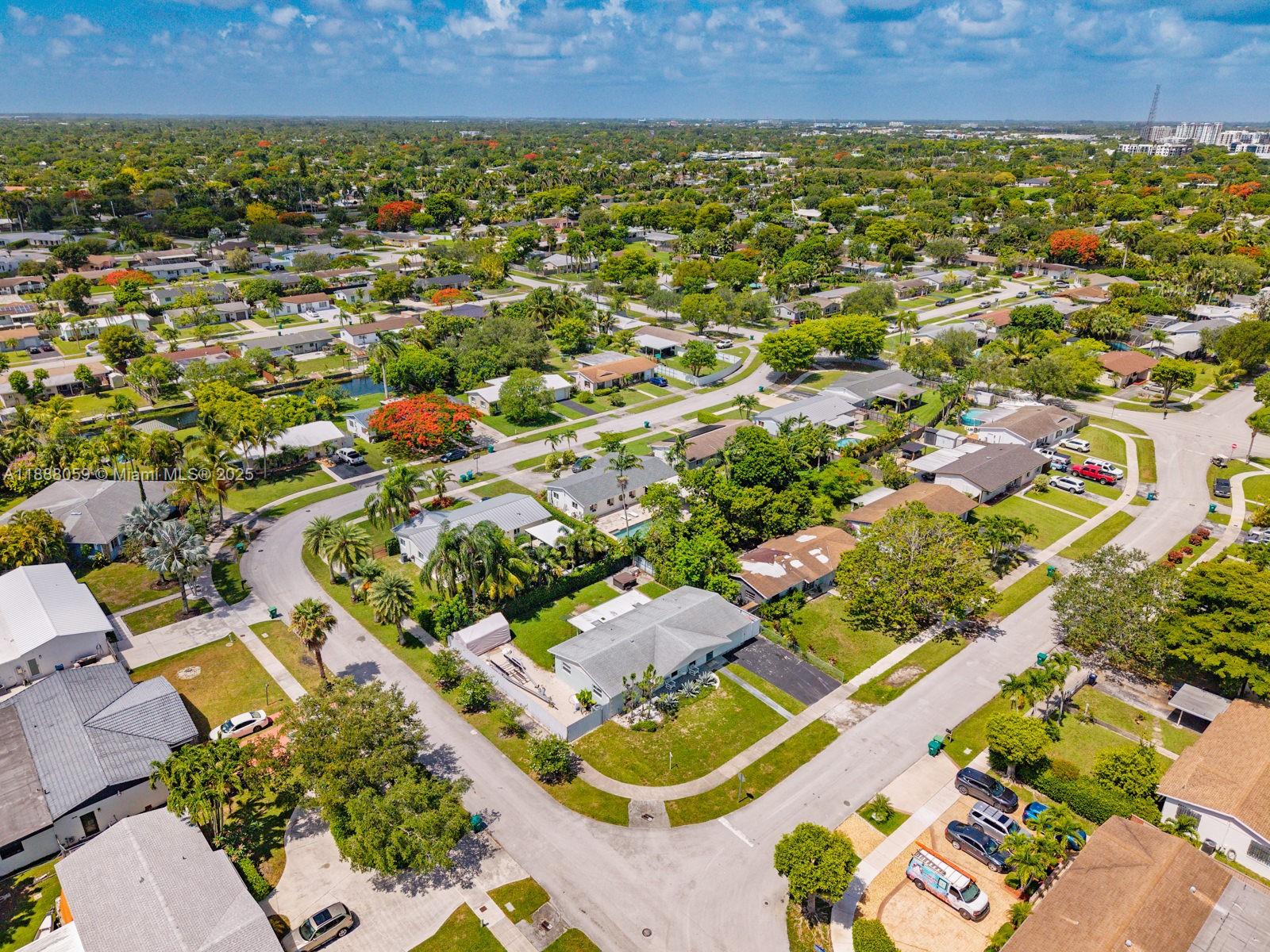 9104 SW 180th St Palmetto Bay, FL 33157